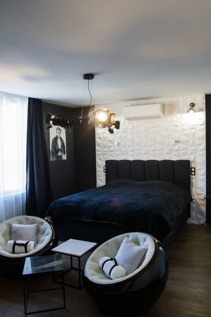 토네레 Les Etoiles B&B 외부 사진